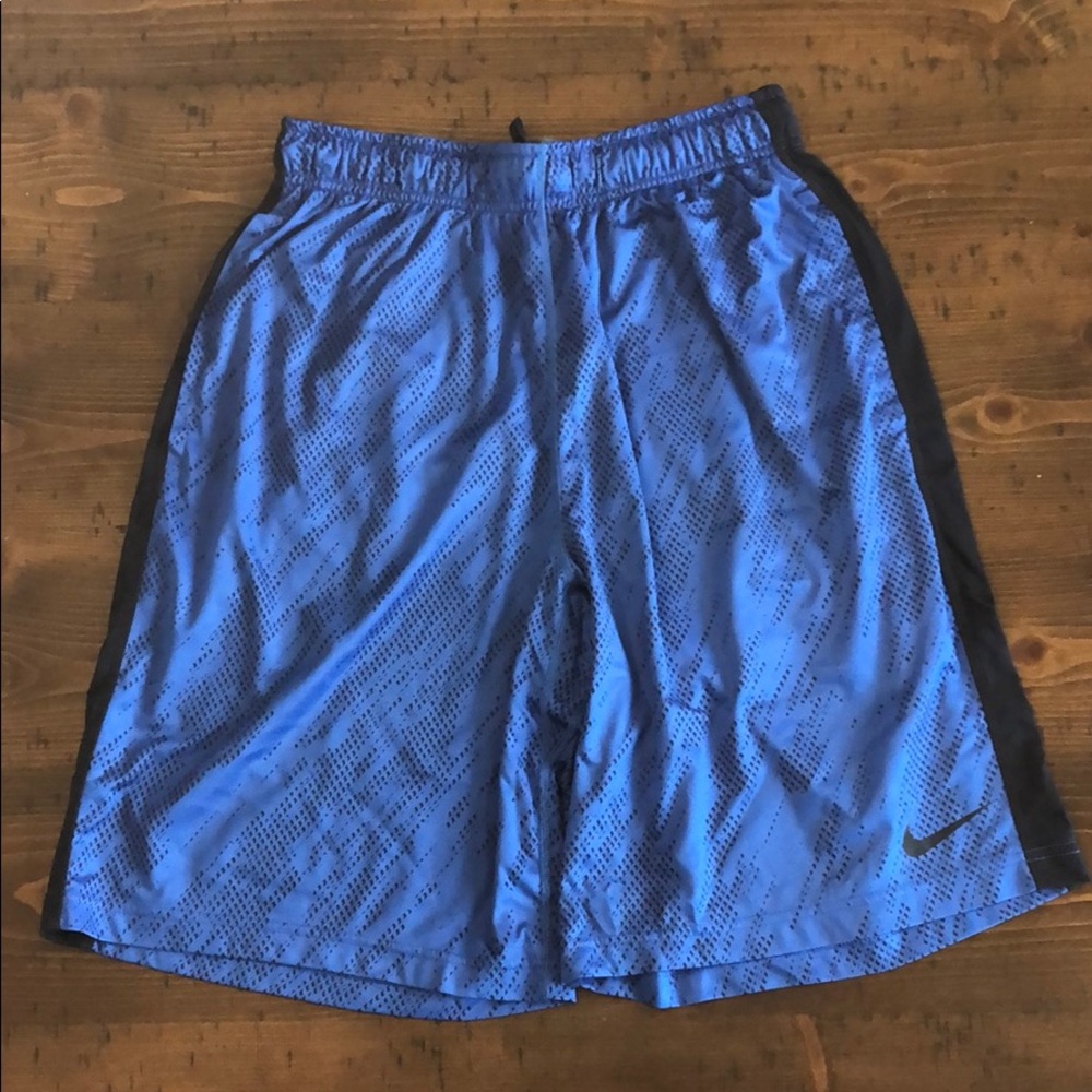 Nike Men’s Athletic Shorts (Medium)